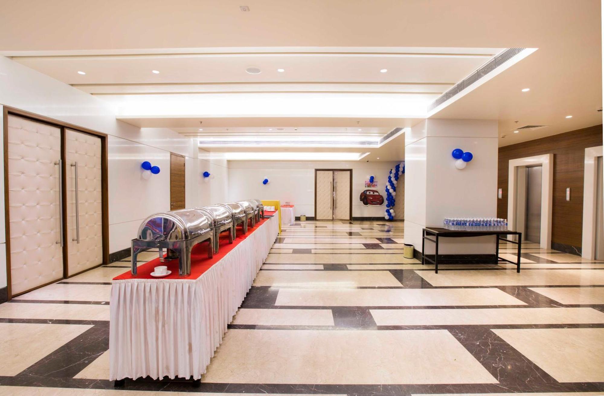 Regenta Central Grand Exotica Pimpri-Chinchwad Exterior foto